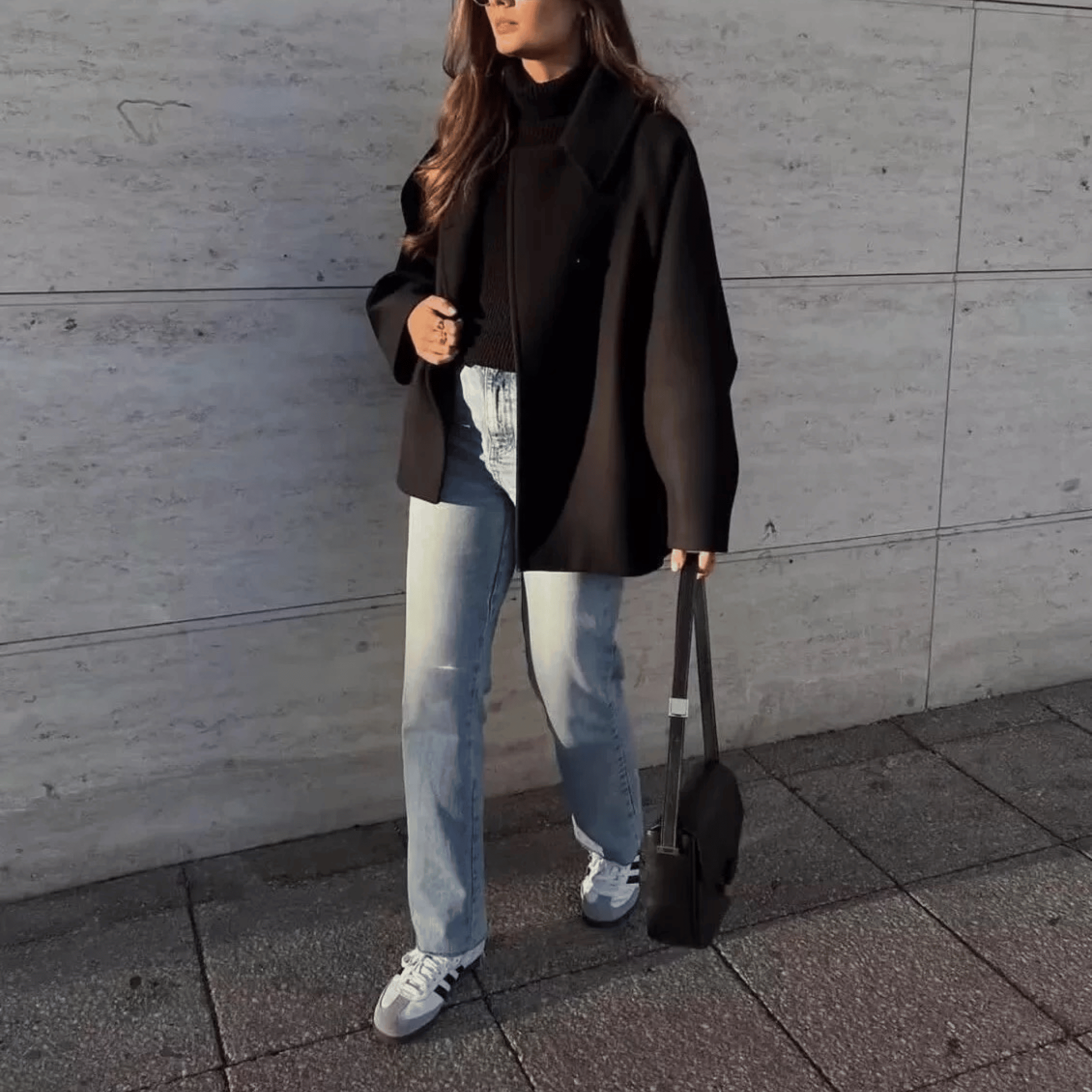 "Samira" Oversized Mantel