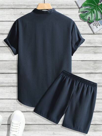 Manfinity RSRT Herren Urlaubs Lässig Set aus einfarbigem Kurzarmhemd und Shorts